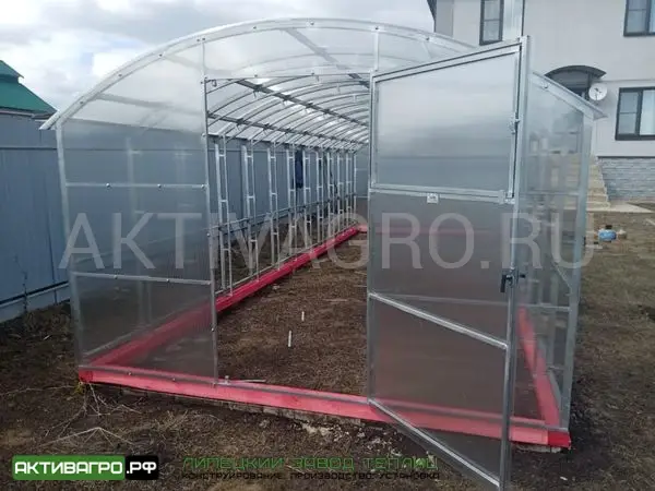 Теплица Ударница Благодатная, ширина 3/3.5 м, труба 40х20 + 20х20 Теплица Ударница Благодатная, ширина 3/3.5 м, труба 40х20 + 20х20