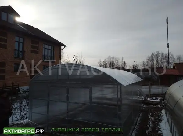 Теплица Ударница Благодатная, ширина 4/5 м, труба 40х20 + 20х20 Теплица Ударница Благодатная, ширина 4/5 м, труба 40х20 + 20х20