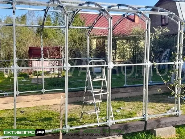 Теплица Ударница Благодатная, ширина 3/3.5 м, труба 40х20 + 20х20 Теплица Ударница Благодатная, ширина 3/3.5 м, труба 40х20 + 20х20
