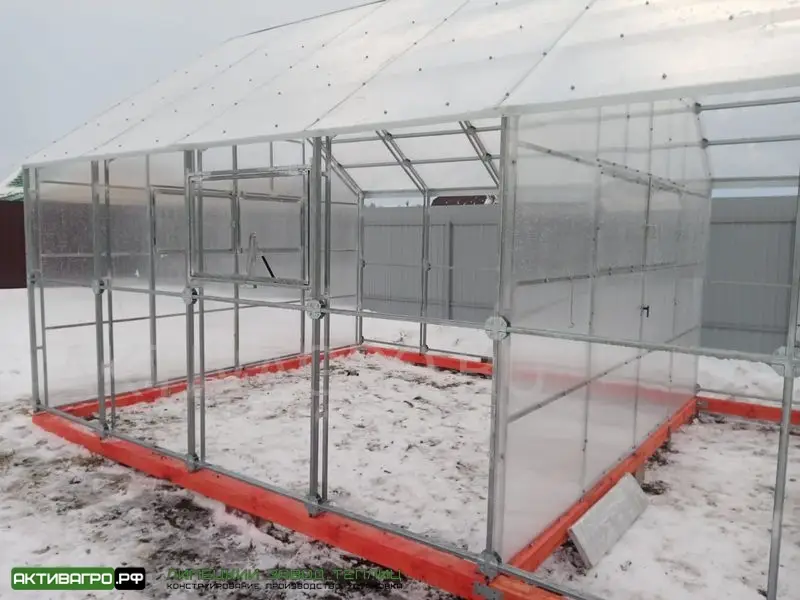 Теплица Ударница Англичанка, ширина 4 м, труба 40х20 + 20х20 Теплица Ударница Англичанка, ширина 4 м, труба 40х20 + 20х20